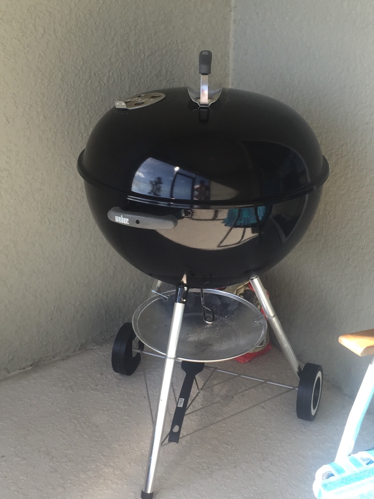 Weber Original Kettle Charcoal Grill, 22-Inch, Black - Classic Outdoor BBQ Grill with One-Touch Cleaning System & Precise Temperature Control Dampers customer photo 1