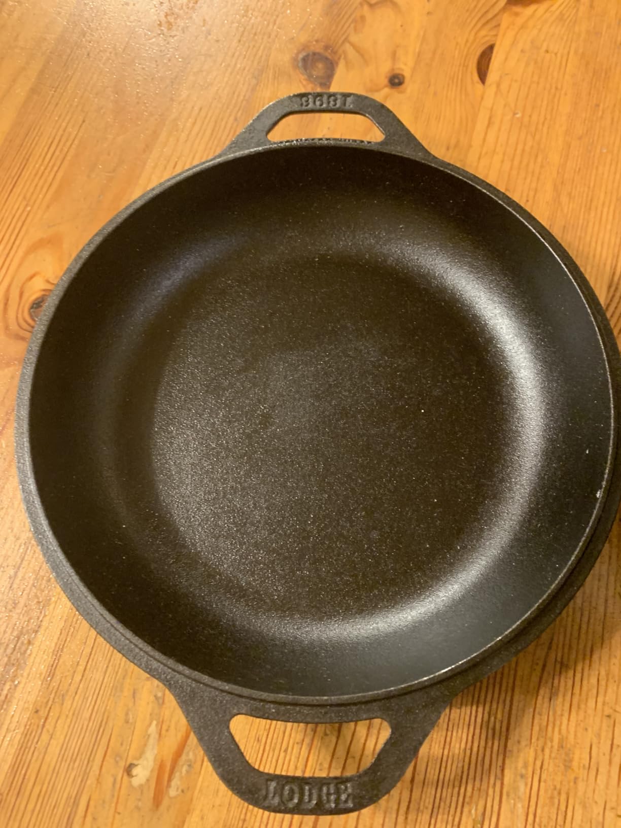 Lodge Cast Iron Double Dutch Oven - Pre-Seasoned 2-in-1 Cast Iron Cookware - Pot & Skillet Combo - Even Heat Retention - Oven-Safe, Versatile Pot - 5 Quart customer photo 2