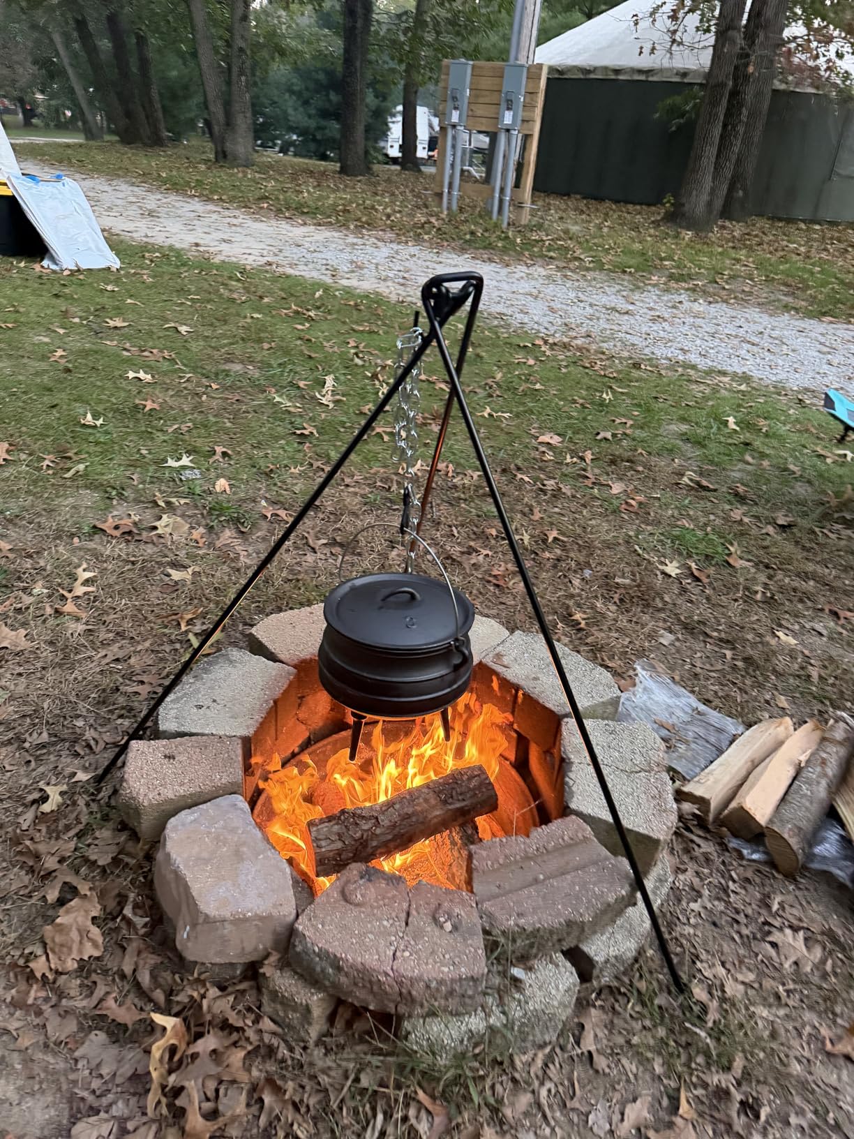 Camp Chef Dutch oven Tripod - 50