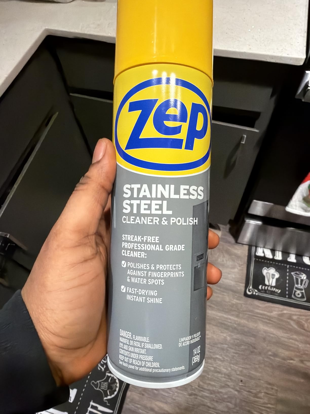 Zep Stainless Steel Cleaner and Polish 14 ounces - ZUSSTL14 - Protects Metal Surfaces from Fingerprints, Soil and Waterspots customer photo 1