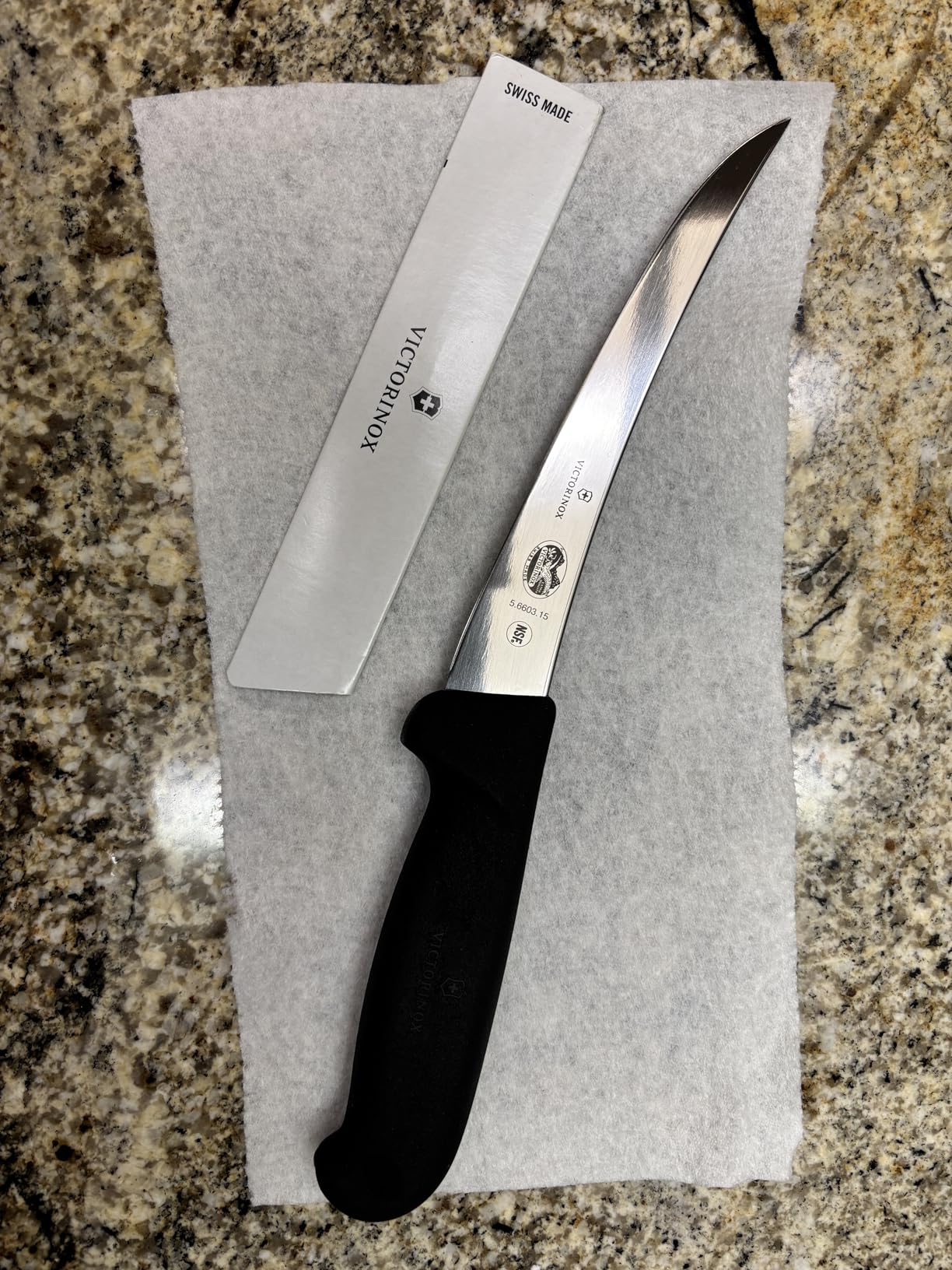 Victorinox 6 Inch Curved Fibrox Pro Boning Knife with Semi-stiff Blade customer photo 2
