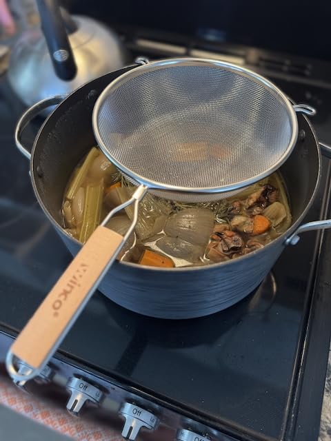 Winco Strainer with Single Fine Mesh, 8-Inch Diameter, Medium, Stainless Steel customer photo 2