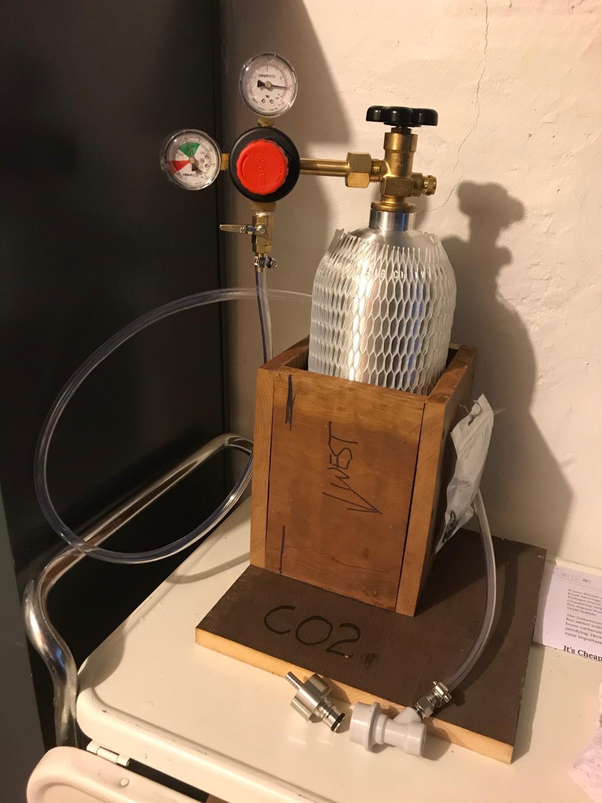 Taprite T742HP Primary Double Gauge CO2 Regulator, Brass customer photo 1