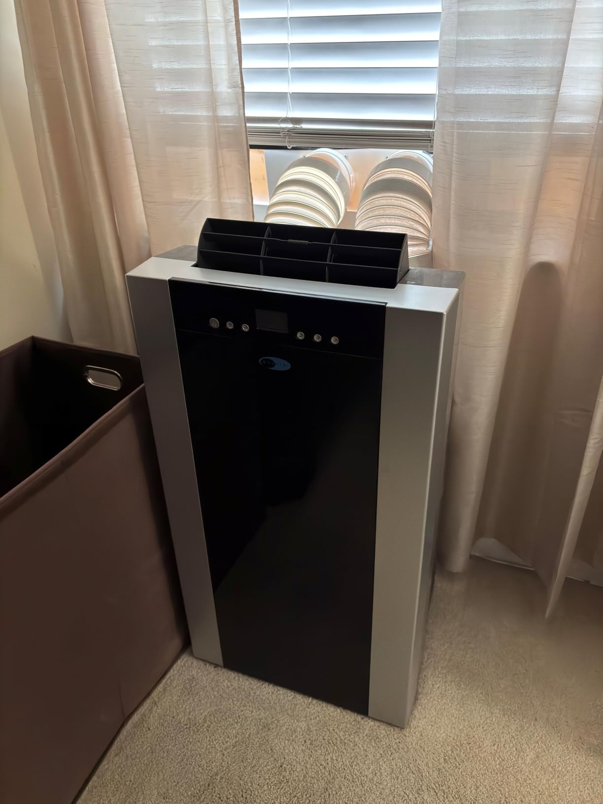 Whynter Portable Air Conditioner 14,000 BTU & Heater with Dual Hose Dehumidifier & Cooling Fan for 500 Sq Ft Rooms, Includes AC Unit Window Kit, ARC-14SH (9,200 SACC) customer photo 1
