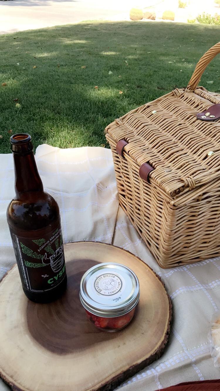 PICNIC TIME Piccadilly Picnic Basket for 2, Romantic Vintage English-Style Wooden Basket, Complete Deluxe Service for Two with Fully-lined Interior and Double-lid Design, (Red & White Plaid Pattern) customer photo 1