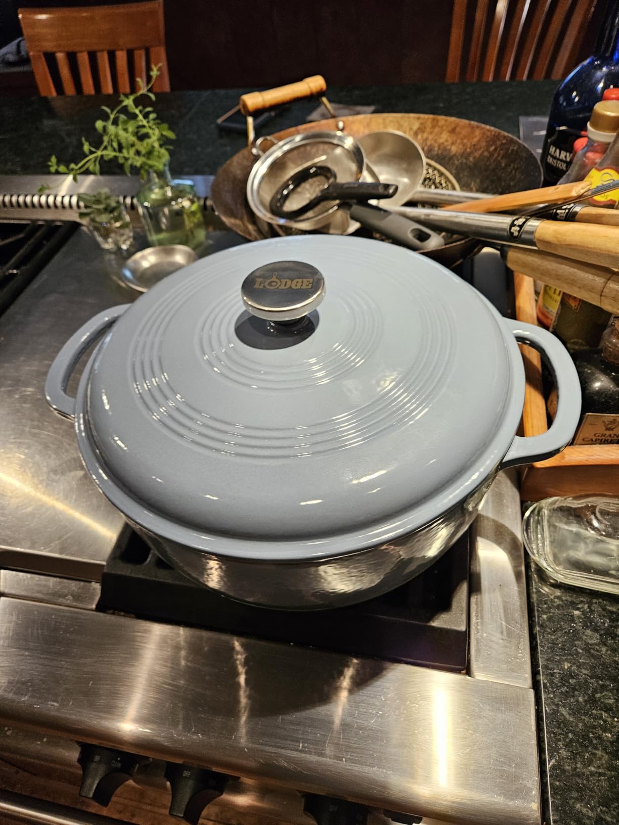 Lodge Essential Enamel Cast Iron Dutch Oven with Lid 7.5 Quart - Oven-Safe Enamel Cookware up to 500 F - Heat-Retaining Braising & Roasting Pot - Non-Toxic Cookware - Island Spice Red customer photo 1