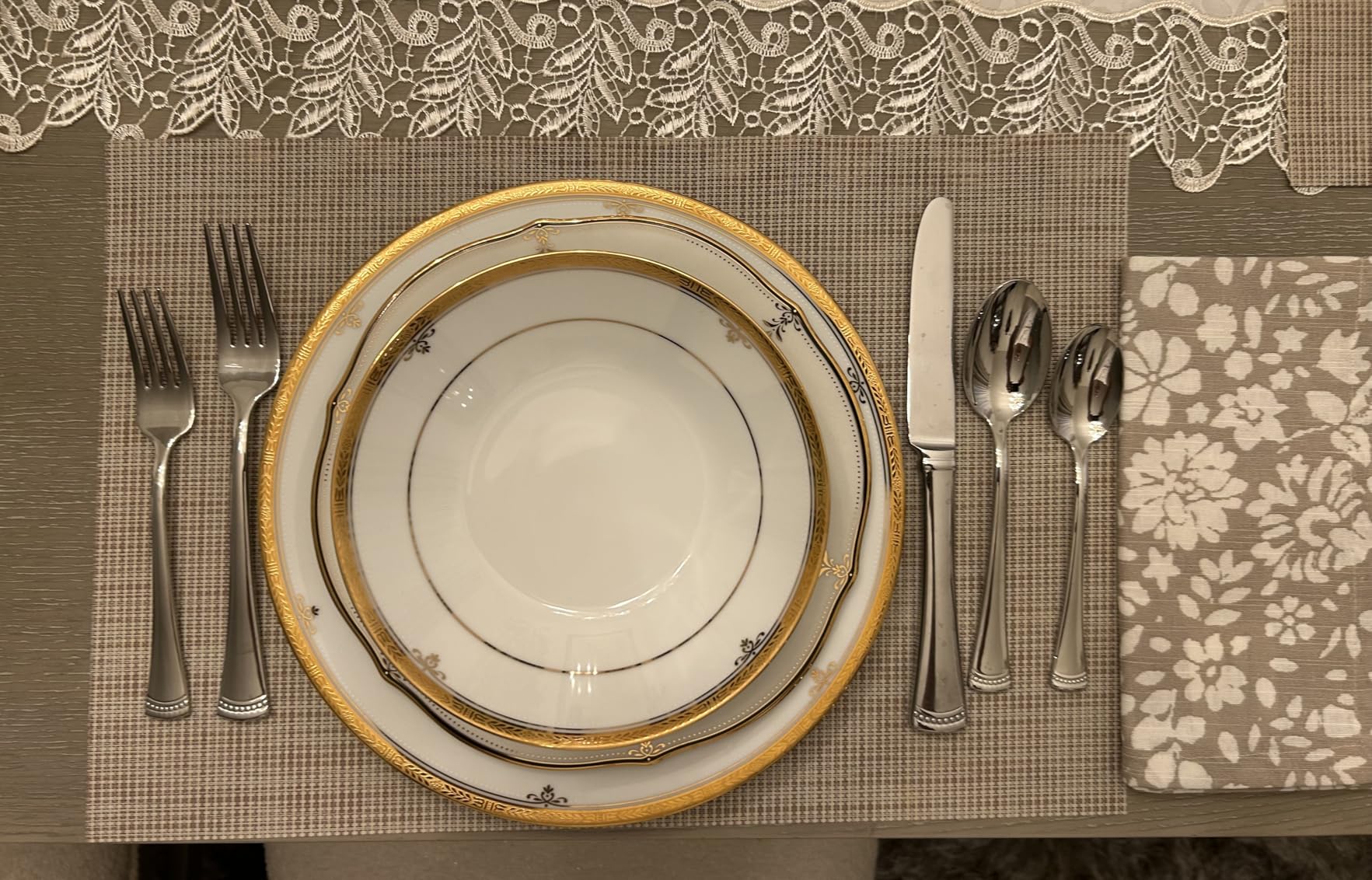 Lenox Portola 65-Piece Flatware Set with Serving Utensils, Service For 12, 18/10 Stainless Steel Flatware, Dishwasher Safe, Knives Spoons and Forks customer photo 1
