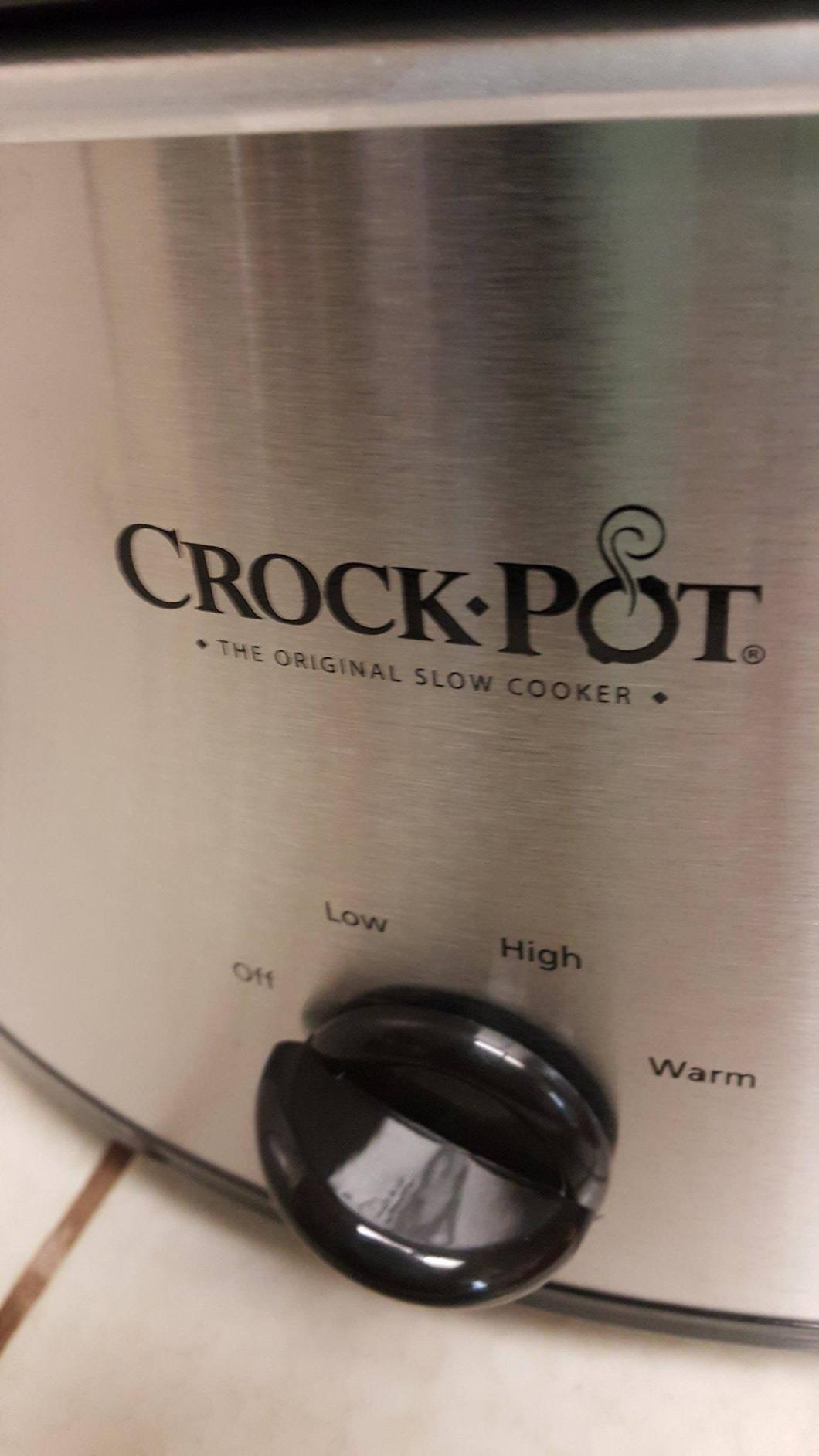 Crock-Pot 7-Quart Manual Slow Cooker, Family Size Serves 8+ People & Fits 6-lb Roast, Removable Stoneware with Warming Setting, Dishwasher Safe for Easy Cleanup, Stainless Steel customer photo 1