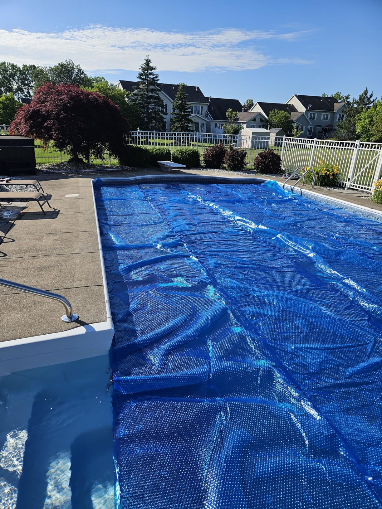 Blue Wave 16-ft x 32-ft Rectangular Pool Solar Blanket - 12-mil Solar Pool Cover with Thermal Bubbles to Retain Heat and Reduce Evaporation - Fade Resistant Pool Solar Cover for Inground Pool - Blue customer photo 2
