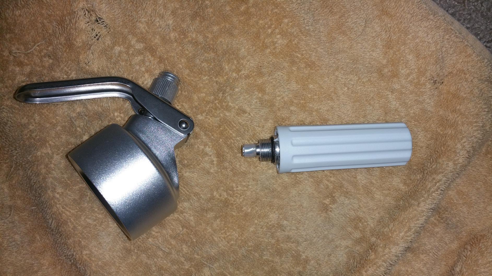 ICO Professional Aluminum Whipped Cream Dispenser for Whipping Cream, Desserts, Dips, & Sauces, Whipped Cream Maker with Stainless Steel Nozzles, Use with Whip Cream Charger, Silver, 1-Pint customer photo 2
