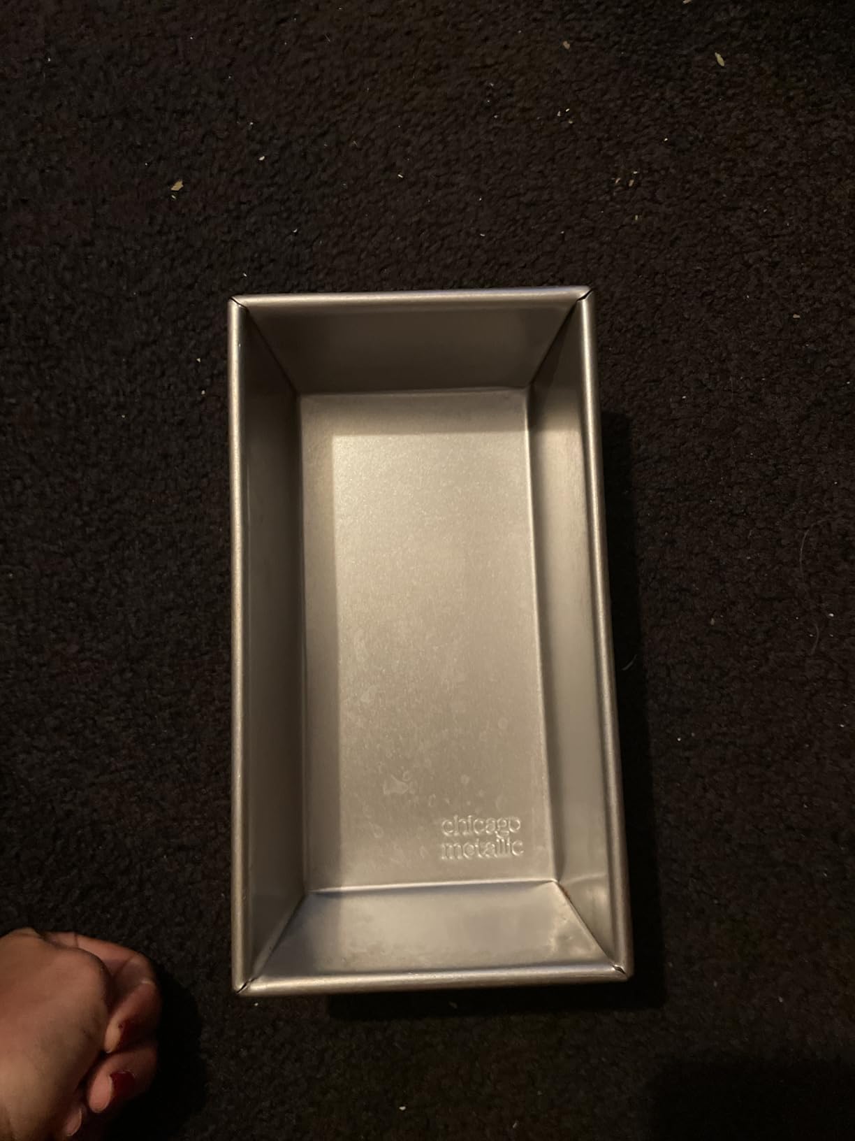 Chicago Metallic Commercial II 1-Pound Loaf Pan, Heavy-Weight Aluminized Steel, Professional Bread Baking Pan with Wire Reinforcement customer photo 1