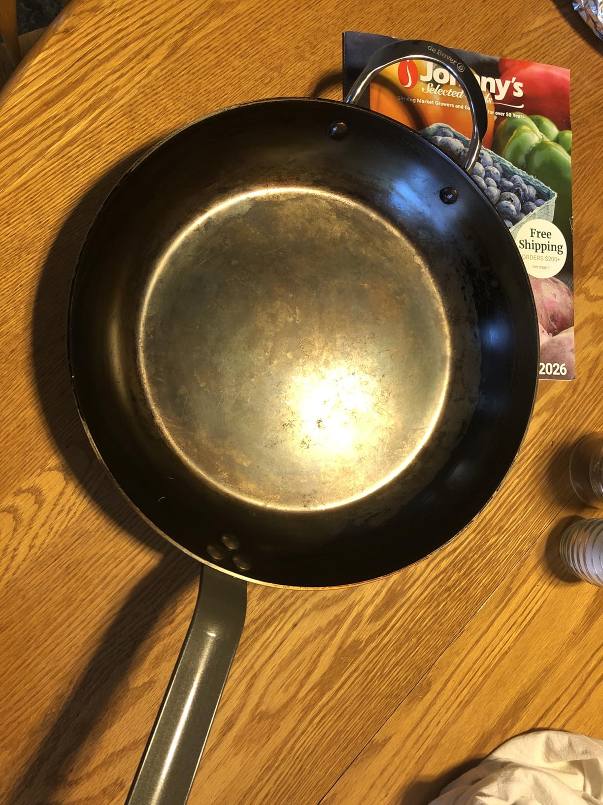 de Buyer MINERAL B Carbon Steel Fry Pan - 8 Inch Diameter, 5.5 Inch Cooking Surface - Ideal for Searing, Sauteing & Reheating - Naturally Non-Stick Finish - Made in France customer photo 1