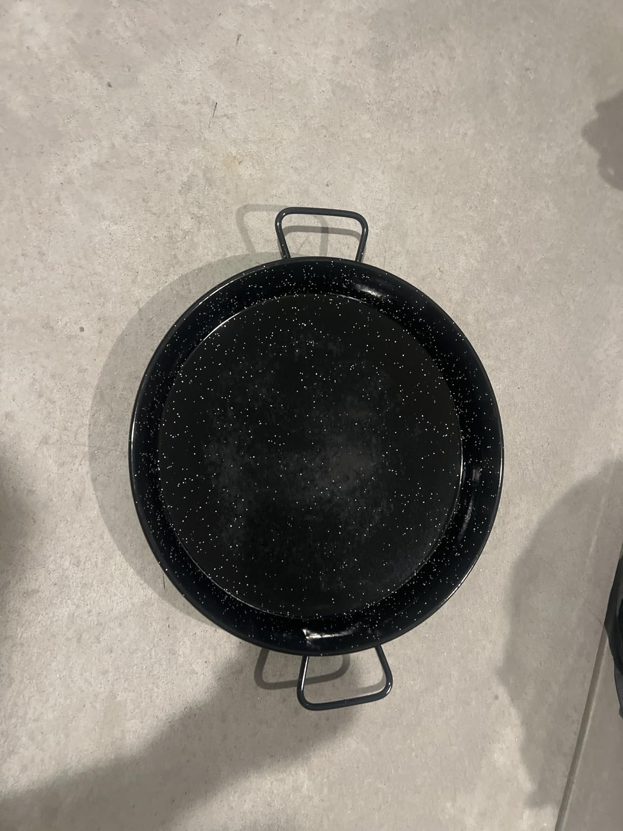 Garcima 12-Inch Enameled Steel Paella Pan, 30cm customer photo 1