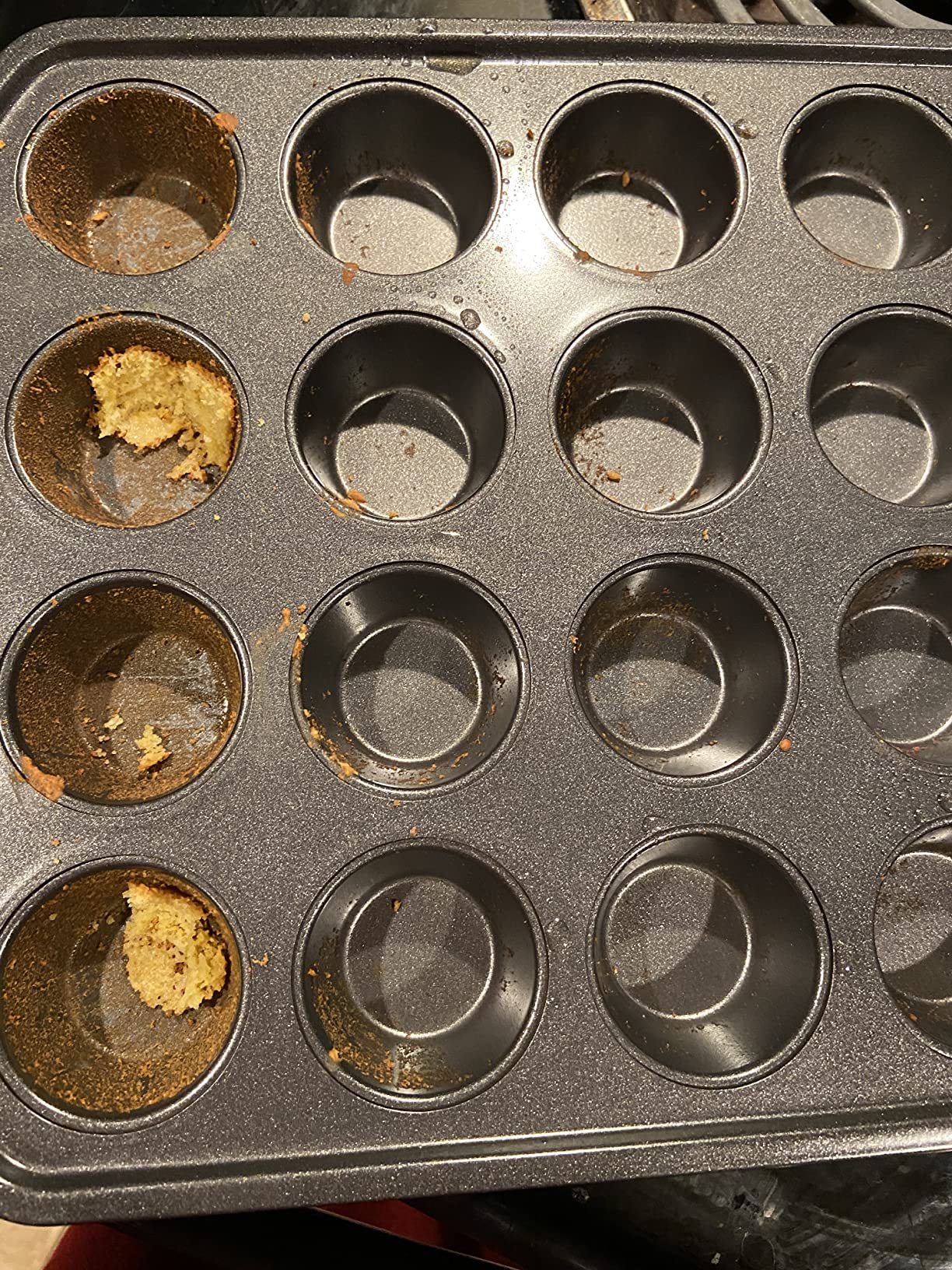Wilton Gold Non-Stick 24-cup Muffin Pan, Cold-Rolled Steel Bakeware, Made without PFAs, 16 x 10 x 1 in., Packaging may Vary customer photo 2