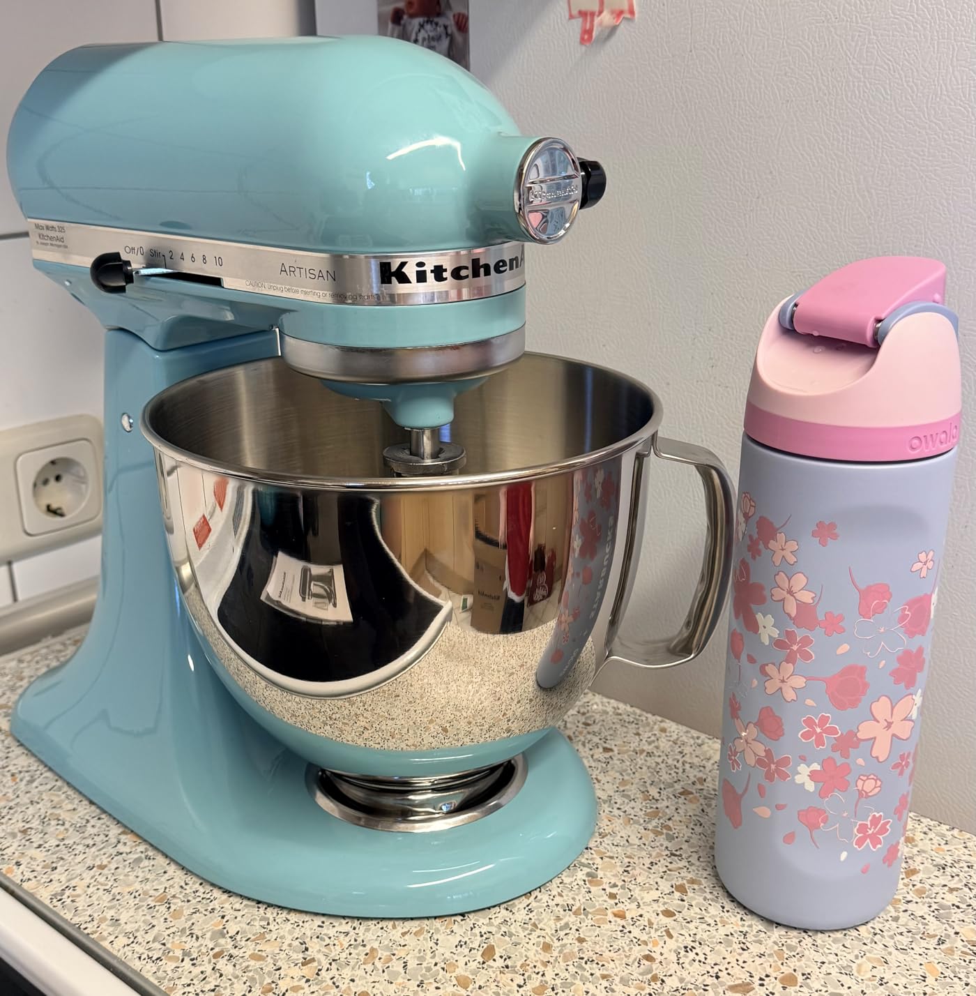KitchenAid Artisan Series 5 Quart Tilt Head Stand Mixer with Pouring Shield KSM150PS, Contour Silver customer photo 1