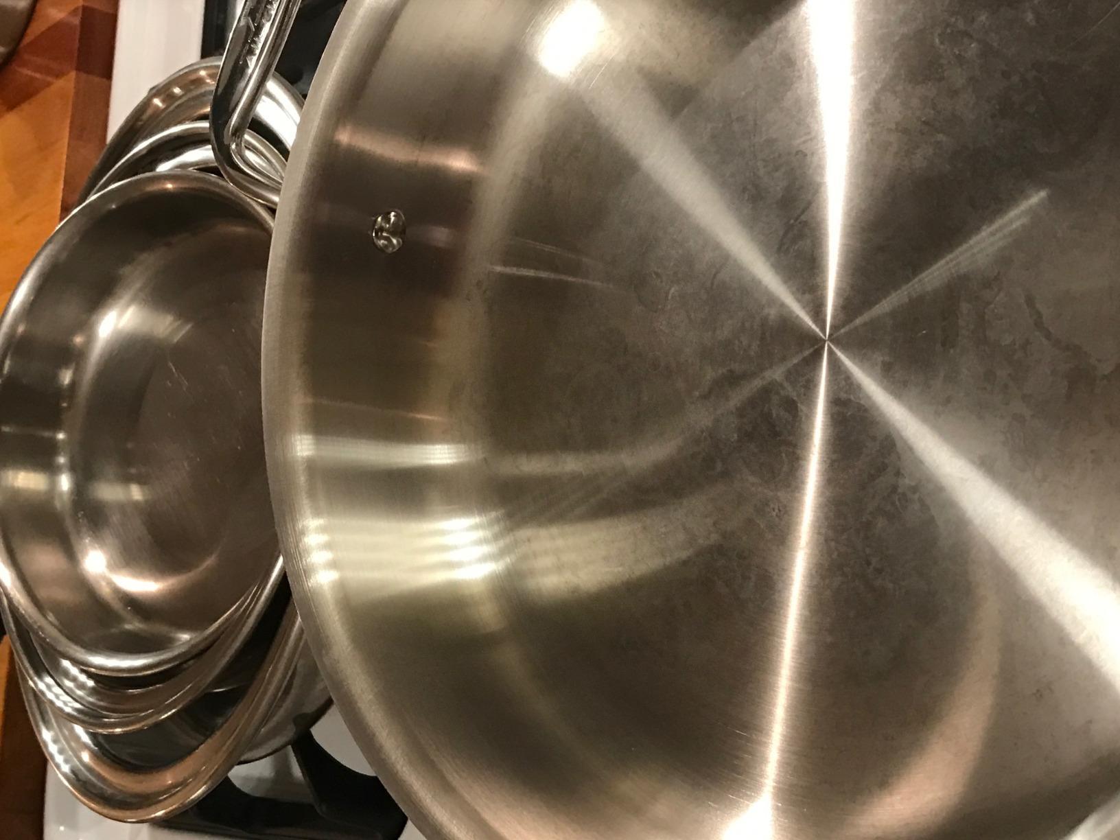 All-Clad D3 3-Ply Stainless Steel Sauté Pan with Lid & Handle 3 Quart, Induction, Oven Broiler Safe 600F, Multi-Cooktop, Deep Frying Pan, Everyday Pan, Skillet, Pots and Pans, Cookware, Kitchen Silver customer photo 2