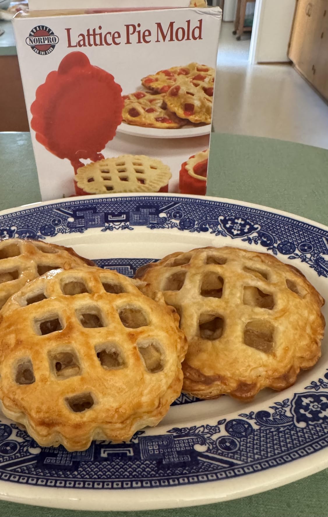 Norpro Lattice Mini Pie Mold, 4.5