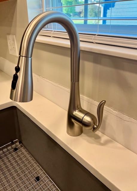 Moen Arbor Spot Resist Stainless One-Handle Pulldown Kitchen Faucet with Sprayer and a Reflex Docking System, 7594SRS customer photo 2