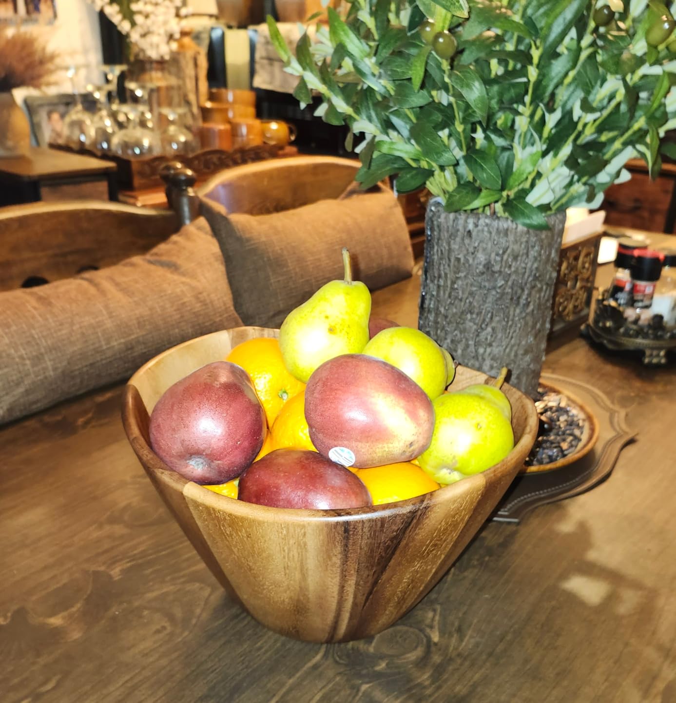 Lipper International Large Wavy Bowl, Acacia customer photo 2