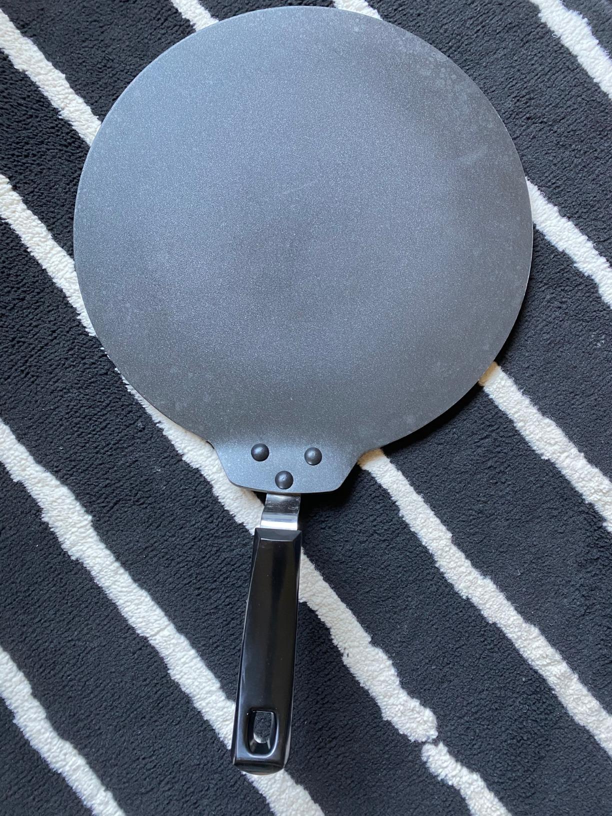 Hawkins Futura Nonstick Dosa Tava, 33 cm (13 inch), Thickness 4.88 mm customer photo 2