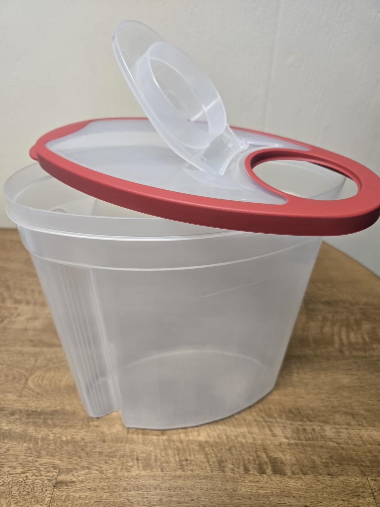 Rubbermaid Flex and Seal Cereal Keepers, 1.5 Gallon customer photo 1