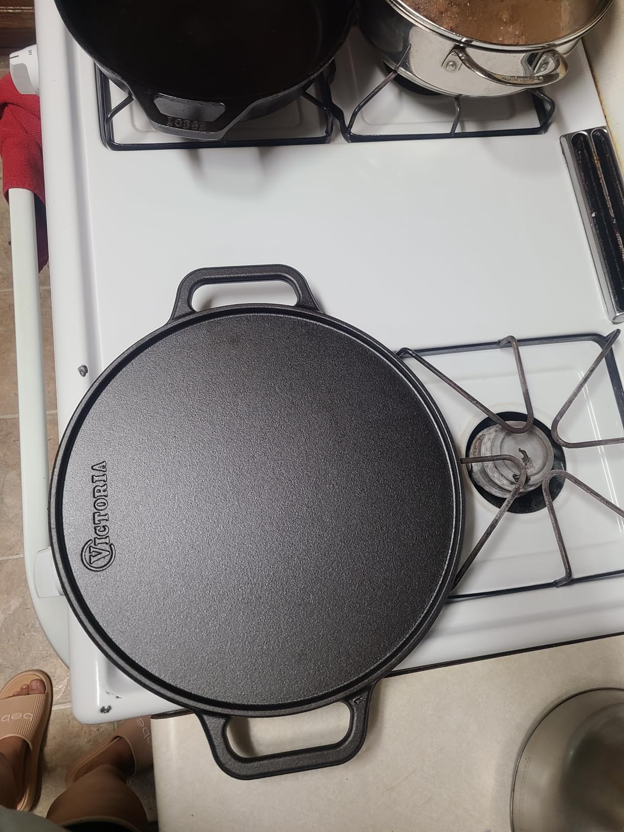 Victoria Rectangular Cast Iron Griddle. Double Burner Griddle, Reversible Grill, 13 x 8.5 Inch, Seasoned with 100% Kosher Certified Non-GMO Flaxseed Oil, Model: GDL-189 customer photo 2