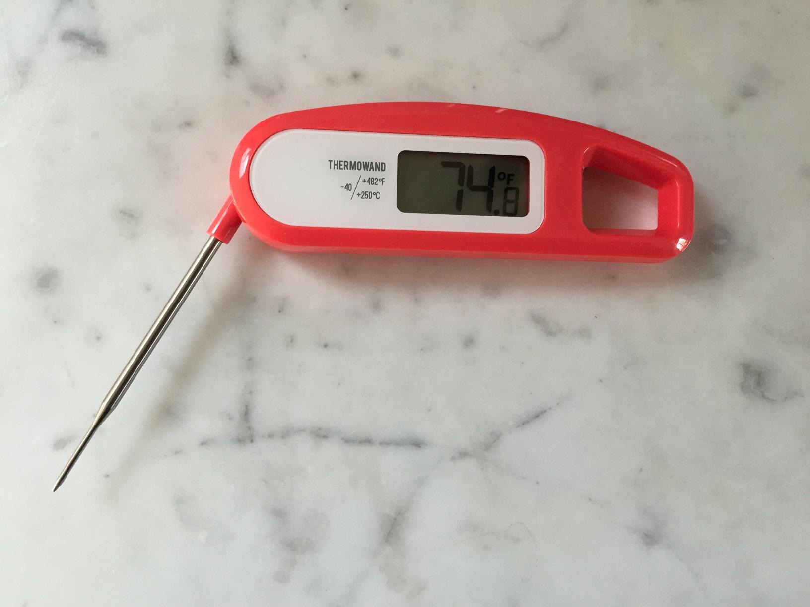 Lavatools Javelin® Ultra-Fast 3-Second Digital Instant Read Meat Thermometer for Grill and Cooking, 2.75