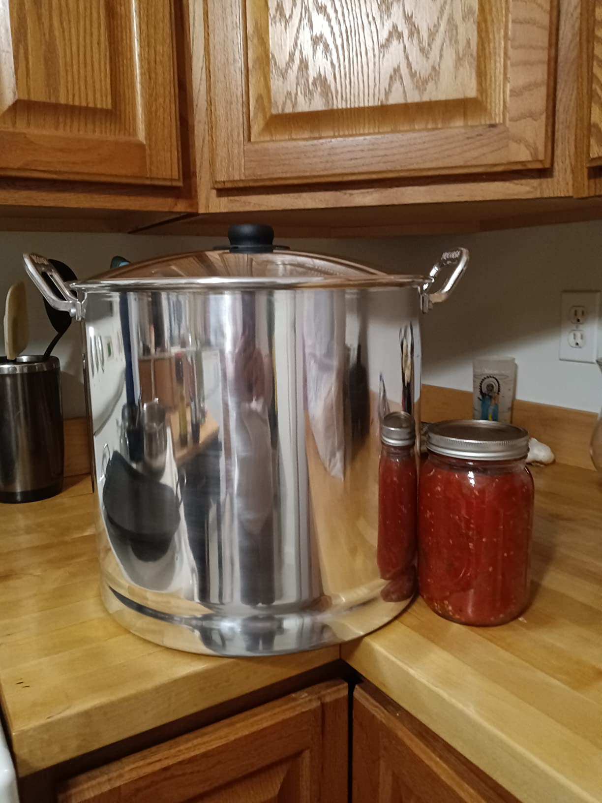 Vasconia 32-Quart Steamer Pot (Aluminum) with Tray & Glass Lid - For Most Stoves (Hand-Wash only) Large Stock Pot for Tamales, Steaming, Boiling & Frying - Makes Seafood, Pasta, Vegetables & More customer photo 1