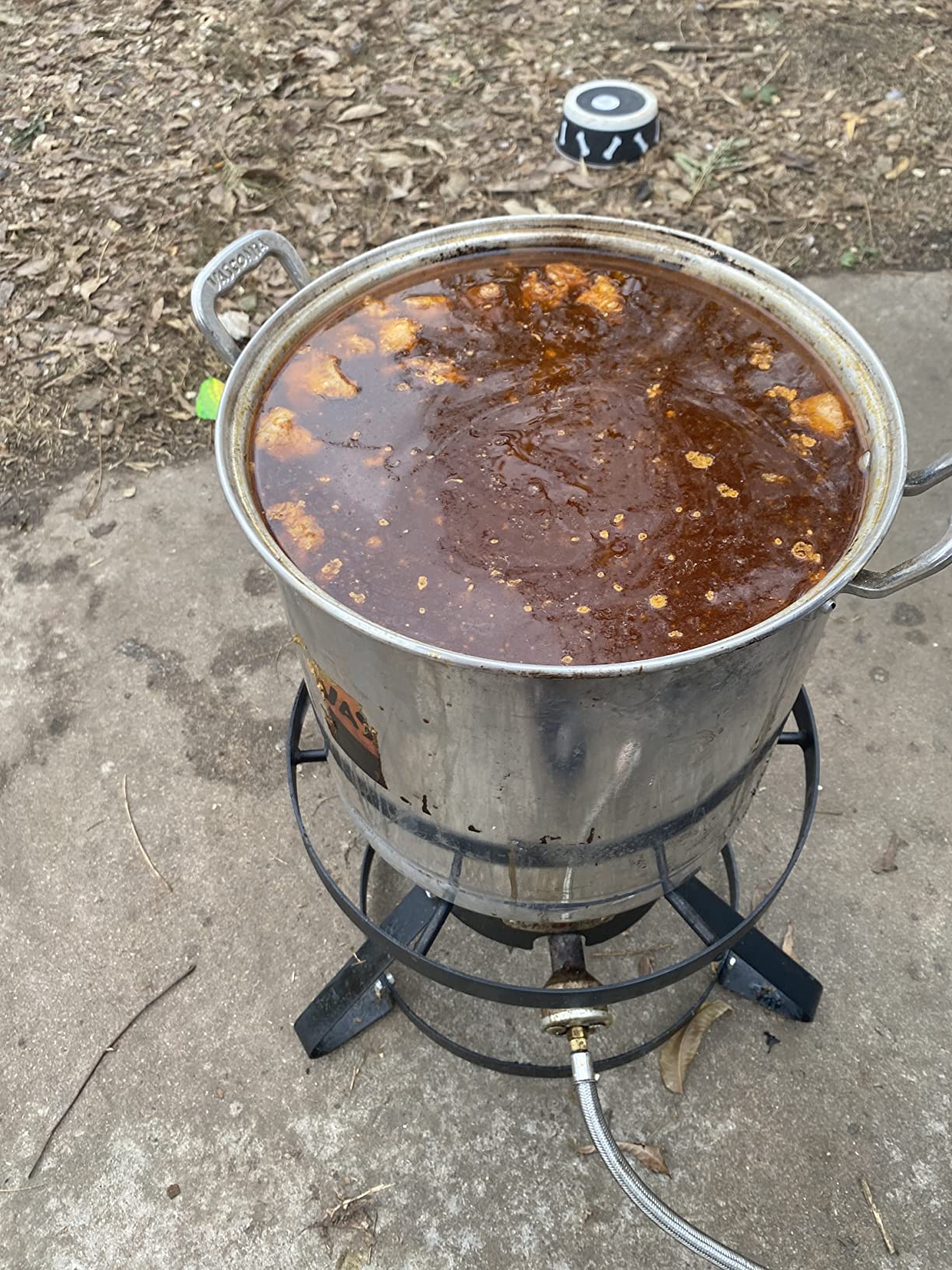 Vasconia 32-Quart Steamer Pot (Aluminum) with Tray & Glass Lid - For Most Stoves (Hand-Wash only) Large Stock Pot for Tamales, Steaming, Boiling & Frying - Makes Seafood, Pasta, Vegetables & More customer photo 2