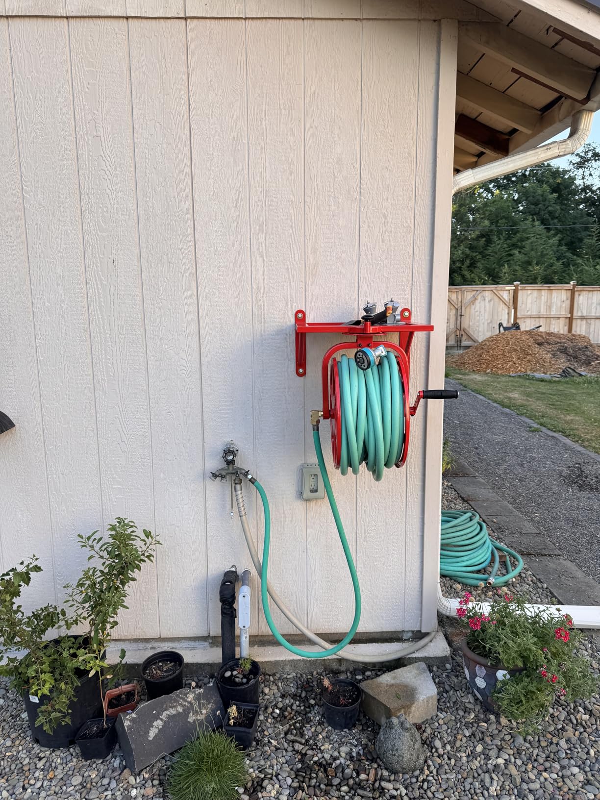 Liberty GARDEN 713 Revolution Multi-Directional Garden Hose Reel, Red customer photo 1