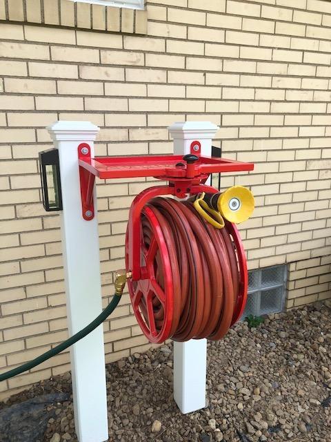 Liberty GARDEN 713 Revolution Multi-Directional Garden Hose Reel, Red customer photo 2