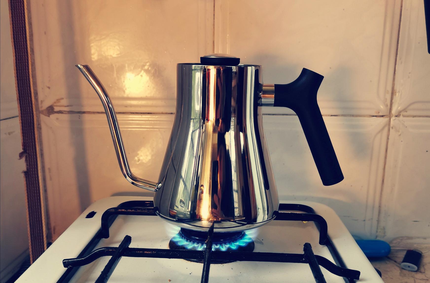 Fellow Stagg Stovetop Pour-Over Coffee and Tea Kettle - Gooseneck Teapot with Precision Pour Spout, Built-In Thermometer, Matte Black, 1 Liter customer photo 2