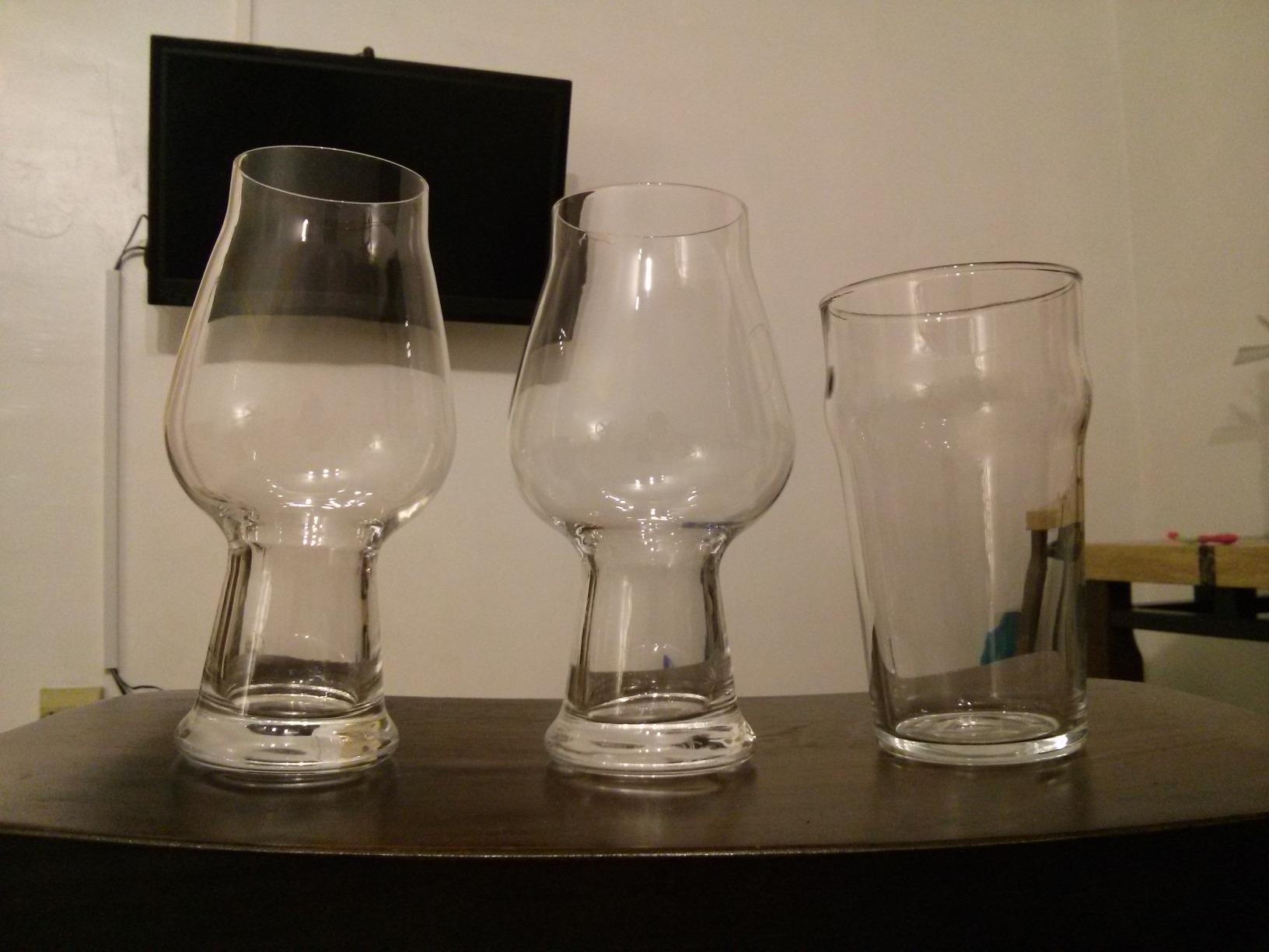 Luigi Bormioli Birrateque 14.25 oz Tester Beer Glasses (Set of 2) - Craft Beer Glasses for Enhance Aromas & Flavors, Laser-Cut Rims, Foam Control - Made in Italy, Dishwasher Safe customer photo 2