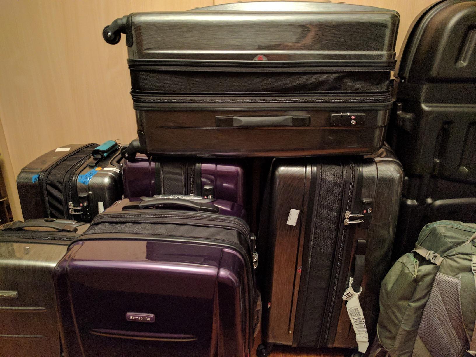 Samsonite Winfield 2 Hardside Luggage with Spinner Wheels, Carry-On 20-Inch, Deep Blue customer photo 2