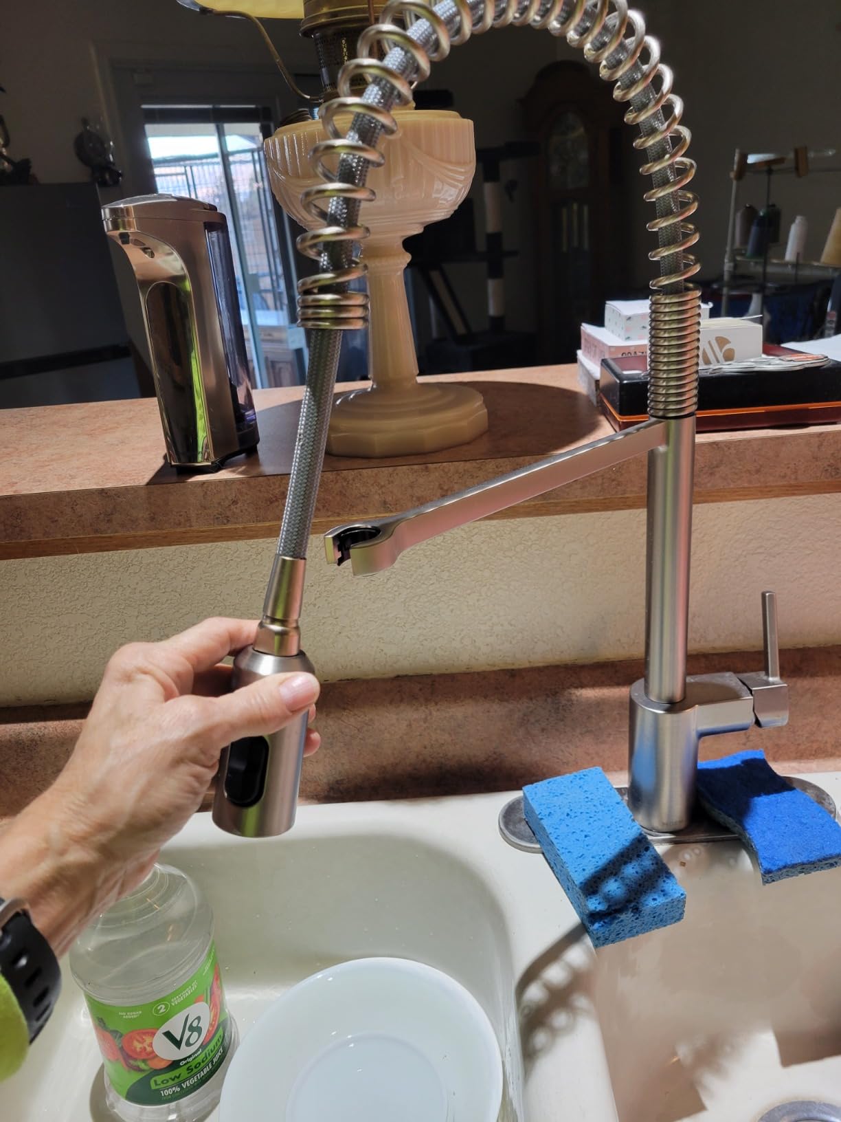Moen Align Spot Resist Stainless Pulldown Kitchen Faucet, Single Hole, Modern Spring Style with Pre-Rinse and Power Boost Pull Down Sprayer, Easy Installation, 5923SRS customer photo 2