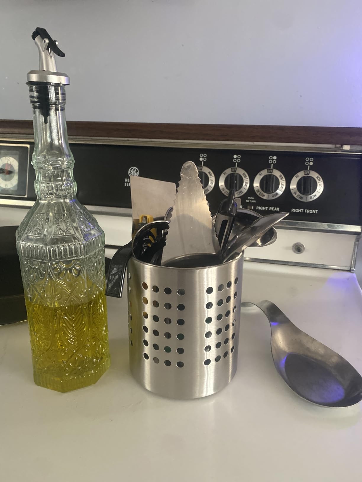 KSENDALO Small Stainless Steel Utensil Holder, SUS304 Silverware Utensil Drying Rack, Utility Sturdy Home Kitchen Daily Use Utensil Drainer for Countertop, Silver (5.32inch Tall) customer photo 2