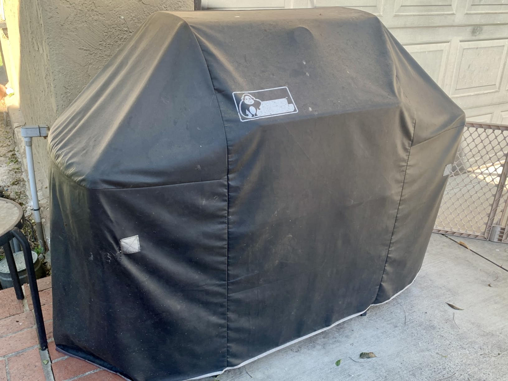 Kingkong Gas Grill Cover | Fits Weber Genesis E & S Series, Char-Broil 4 Burner | Includes Grill Brush, Tongs & Thermometer customer photo 2