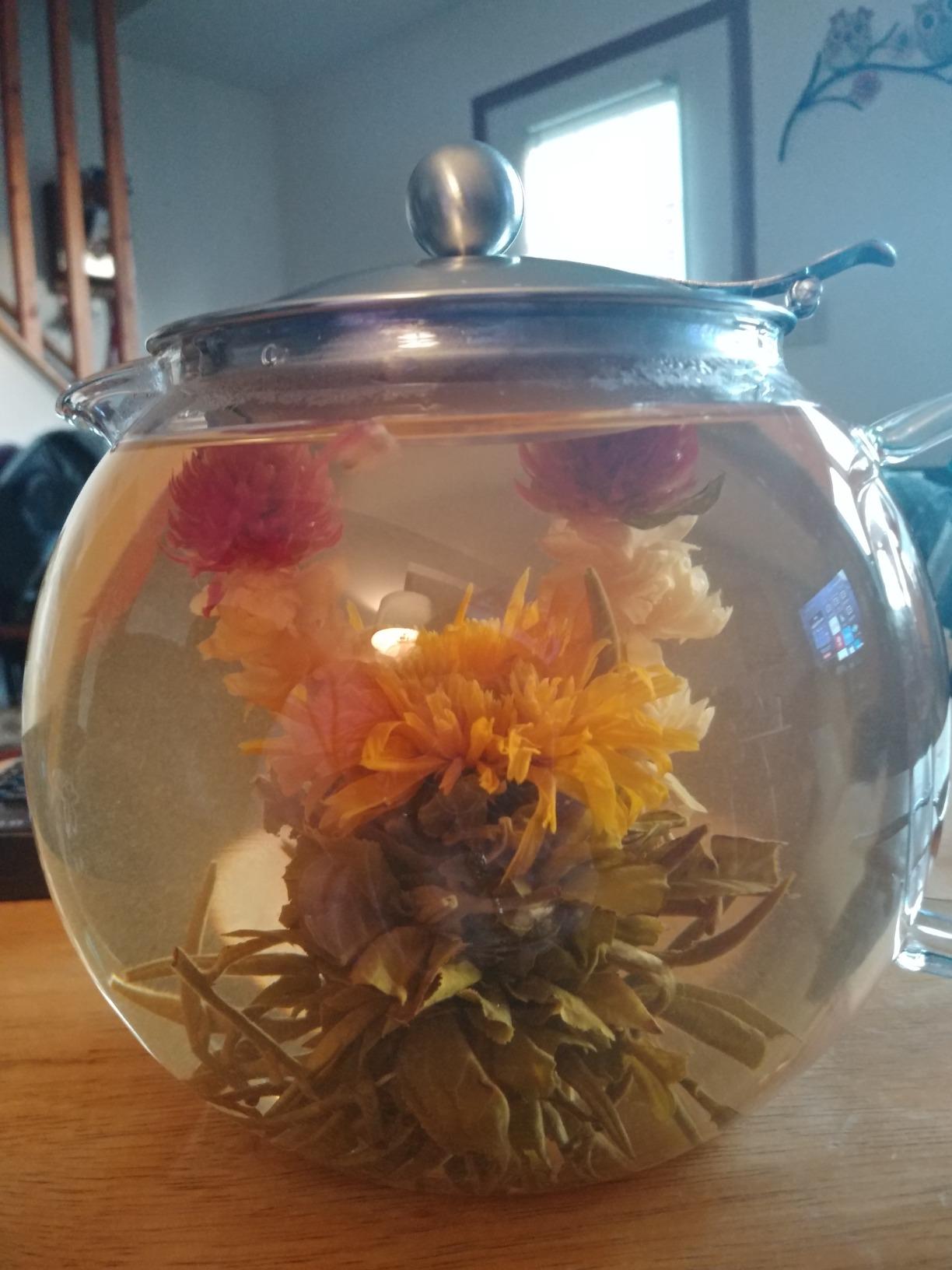 Teabloom Heart-Shaped Flowering Teas - 12 Assorted Blooming Tea Flowers - Green Tea + Jasmine, Pomegranate, Strawberry, Rose, Litchi & Peach customer photo 2