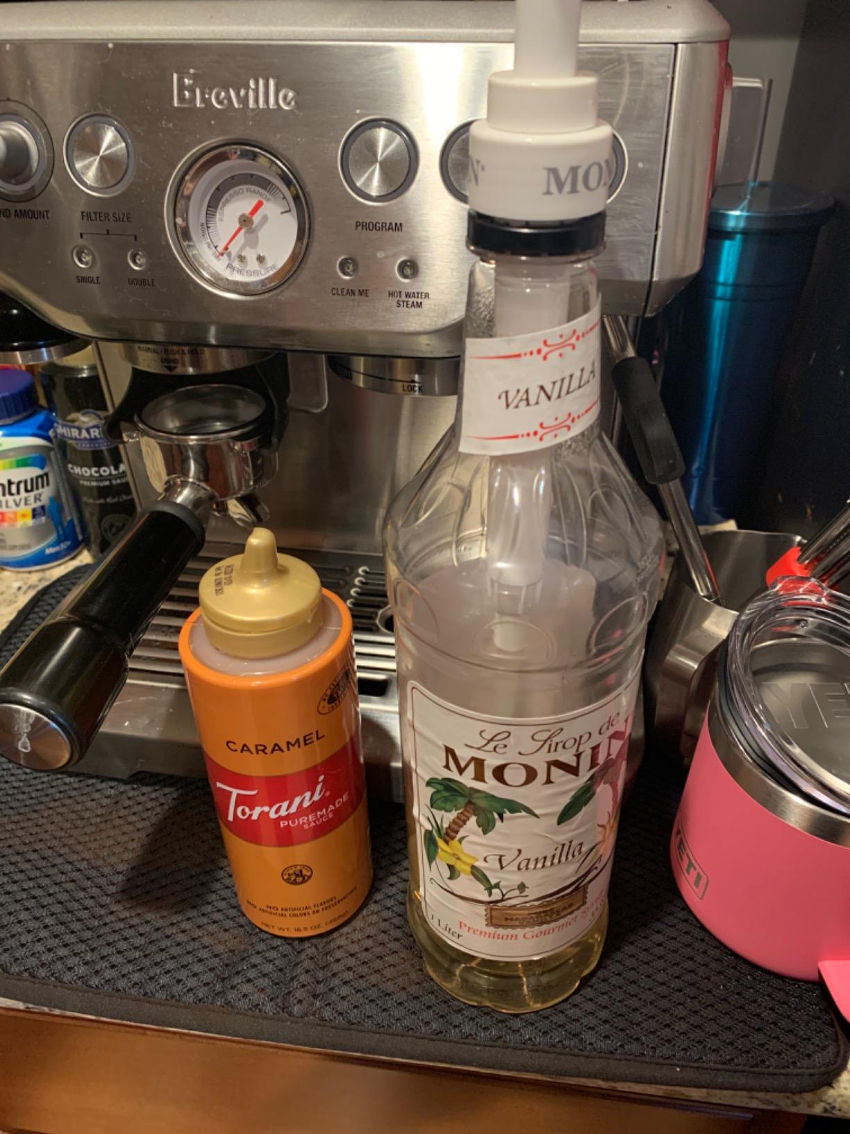 Monin - Vanilla Syrup | Pure & Rare Madagascar Vanilla, Premium Syrup for Coffee, Lattes & More | Clean Label with No Artificial Flavors, No Artificial Preservatives (BPA Free Bottle, 33.8 fl oz) customer photo 1