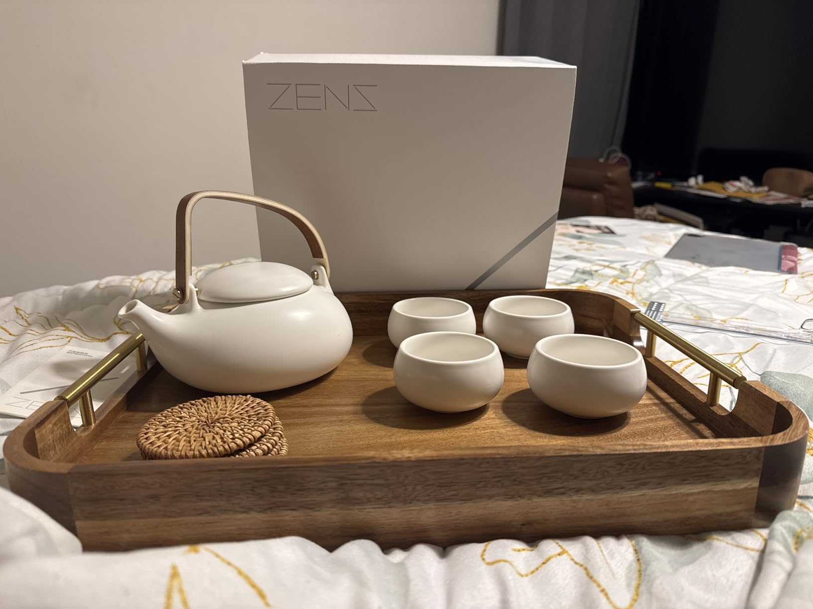 ZENS Teapot with Infuser, Ceramic Japanese 2cup Teapot for Loose Leaf Tea, 800ml Small Matte White Porcelain Tea Pot Gift with Modern Bentwood Handle customer photo 1