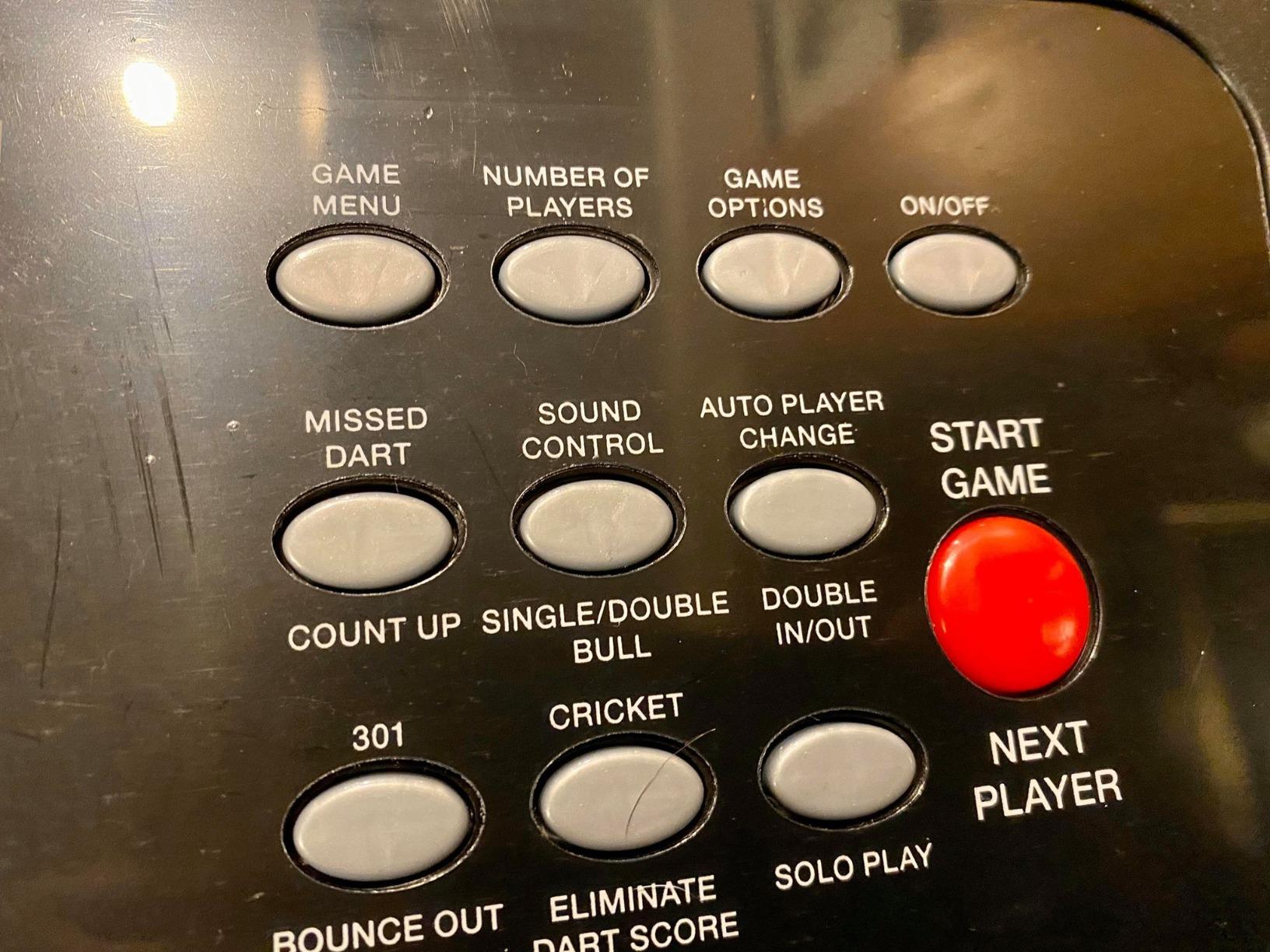 Viper 800 Electronic Dartboard, Extended Scoreboard For Spanish Cricket, Regulation Size for Tournament Play, Locking Segment Holes For Reduced Bounce Outs, Team Multiplayer for 16 Players customer photo 2
