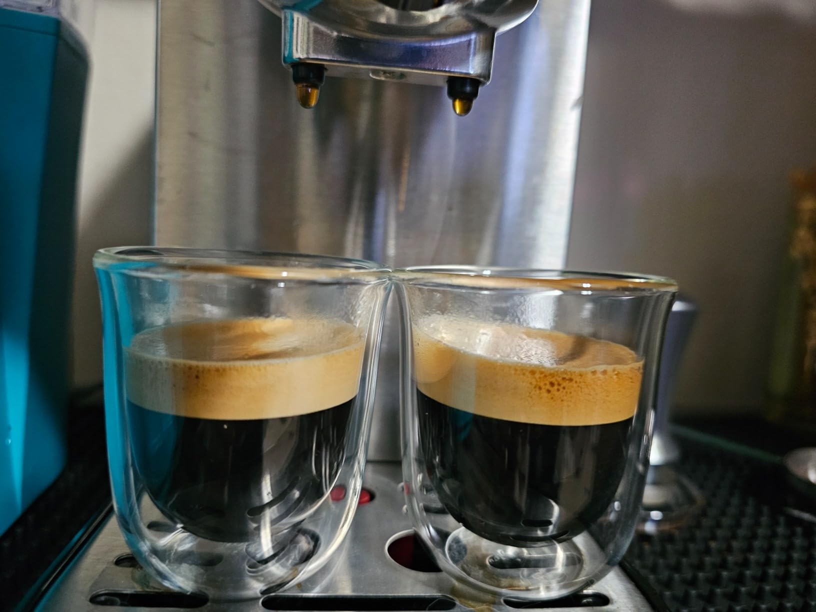 JoyJolt Javaah Double Walled Espresso Glasses Espresso Cups Set of 2 | 2-Ounces customer photo 1
