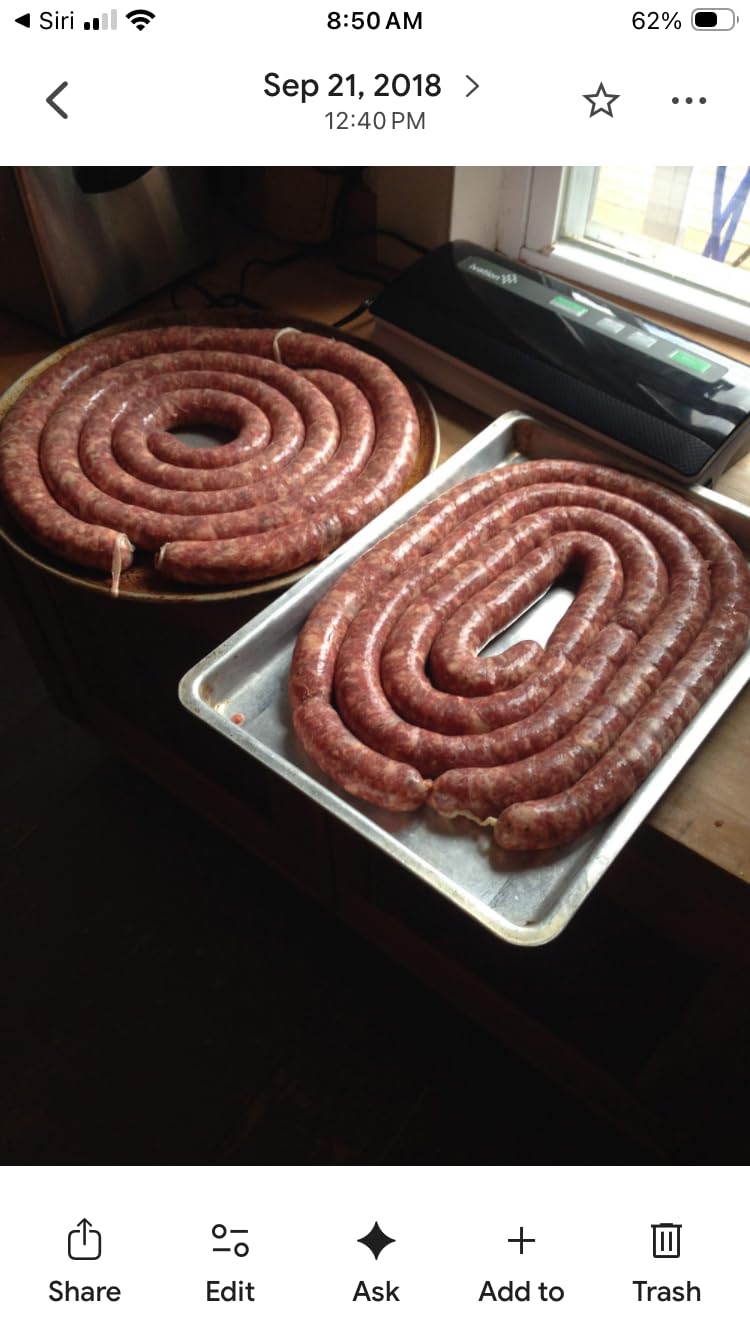 The Sausage Maker Natural Hog Sausage Casings 35 To 38 MM Butcher Pack, Makes 90 Lb Meat, North American Edible Pork Casing For Links, Kielbasa, Pepperoni, Knockwurst, Rope Sausages, 1 3/8