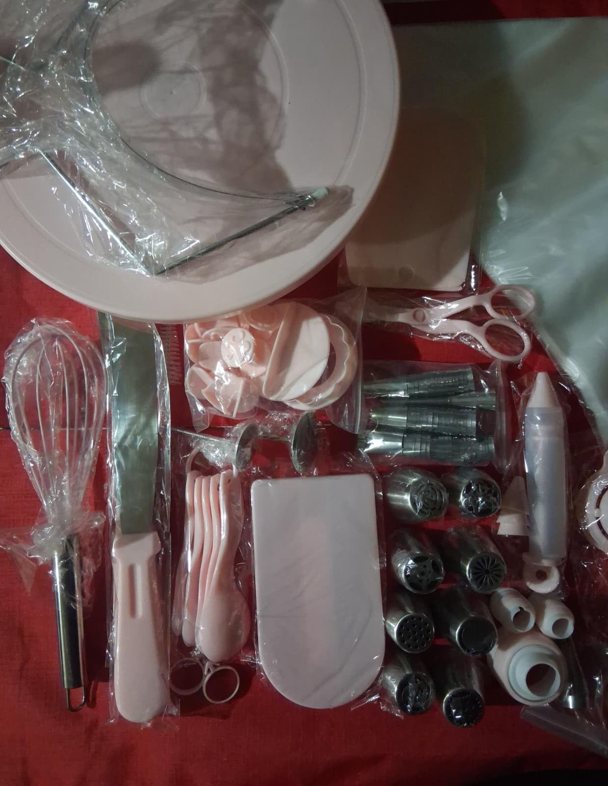 Kootek Cake Decorating Kit Baking Supplies Set Cake Turntable with 2 Frosting Straight Angled Spatula 3 Icing Smoother Scrapers Baking Accessories Tools for Beginners and Pros, White customer photo 2