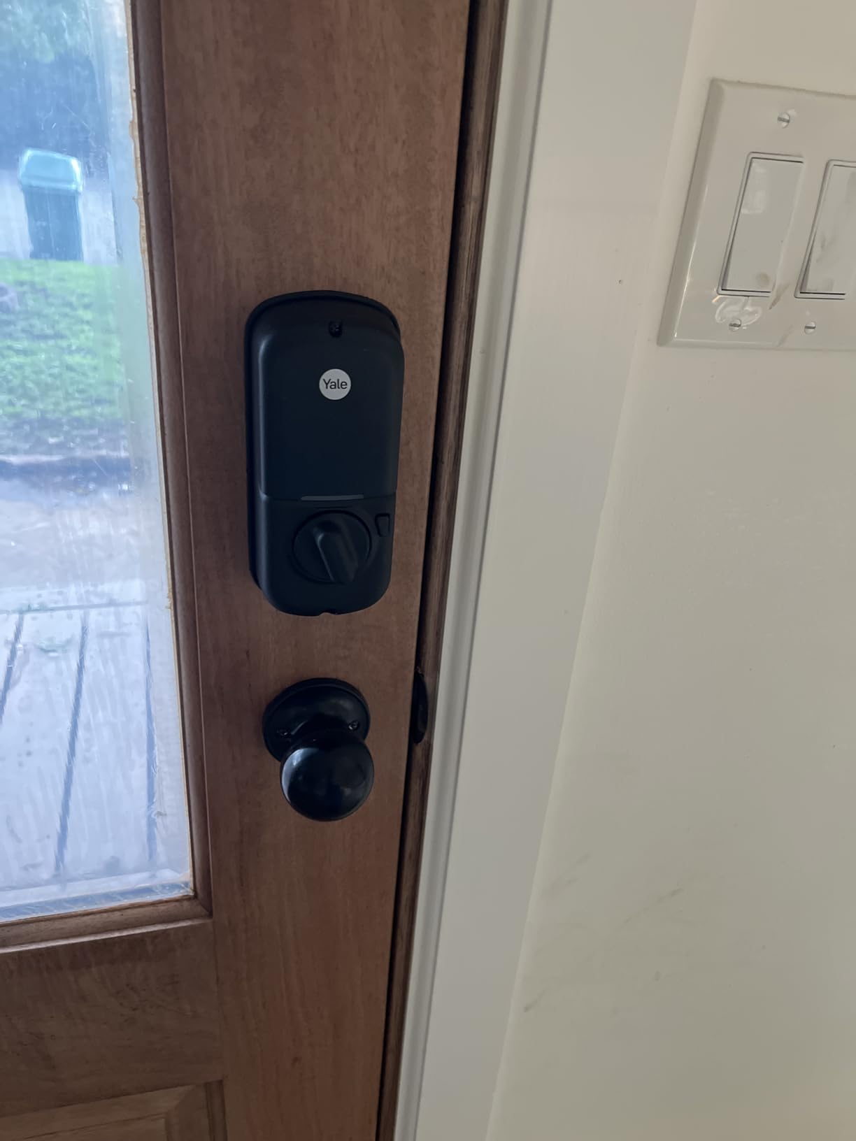 Yale Assure Lock Deadbolt, Satin Nickel Digital Touchscreen Keypad with Z-Wave and Backup Key for Front or Back Entry Door, YRD226-ZW2-619 customer photo 1