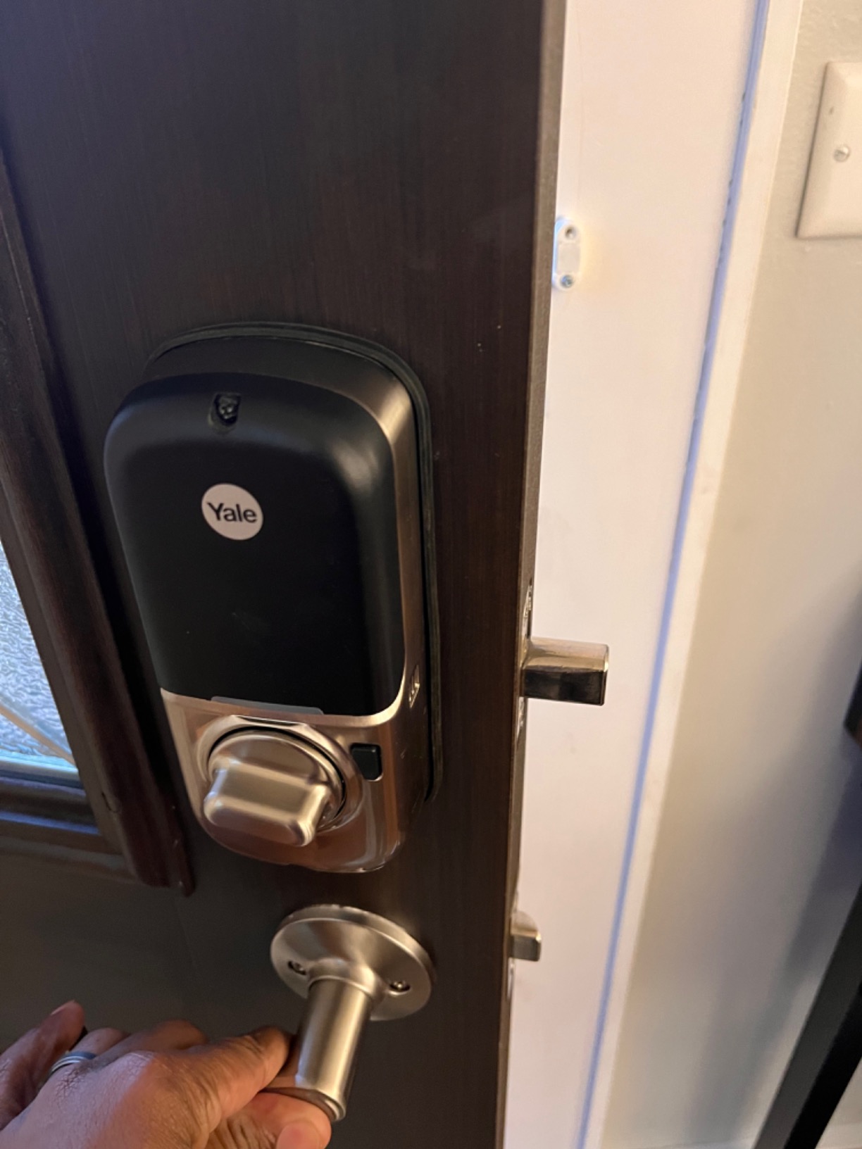 Yale Assure Lock Deadbolt, Satin Nickel Digital Touchscreen Keypad with Z-Wave and Backup Key for Front or Back Entry Door, YRD226-ZW2-619 customer photo 2