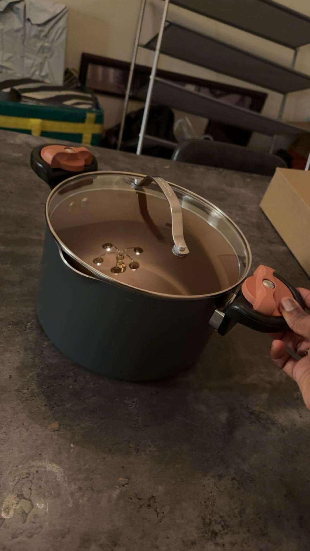 Gotham Steel 5 Quart Stock Pot Multipurpose Pasta Pot with Strainer Lid & Twist and Lock Handles, Nonstick Ceramic Surface customer photo 1