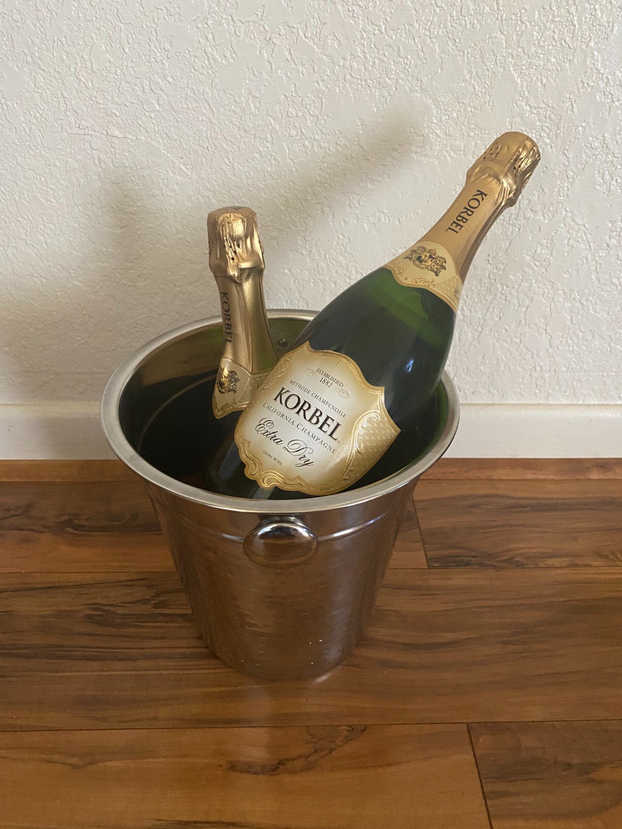 Chef Craft Hammered Champagne Bucket. 4 Quart. Stainless Steel customer photo 2