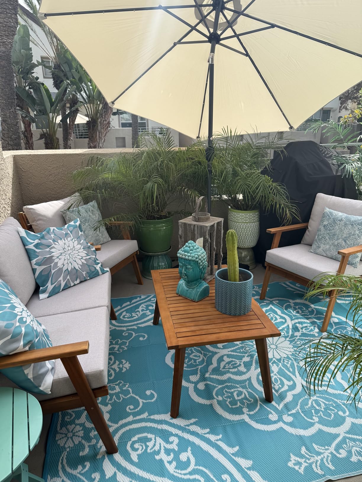 Best Choice Products 10ft Solar Polyester LED Lighted Patio Umbrella w/Tilt Adjustment and UV-Resistant Fabric customer photo 2