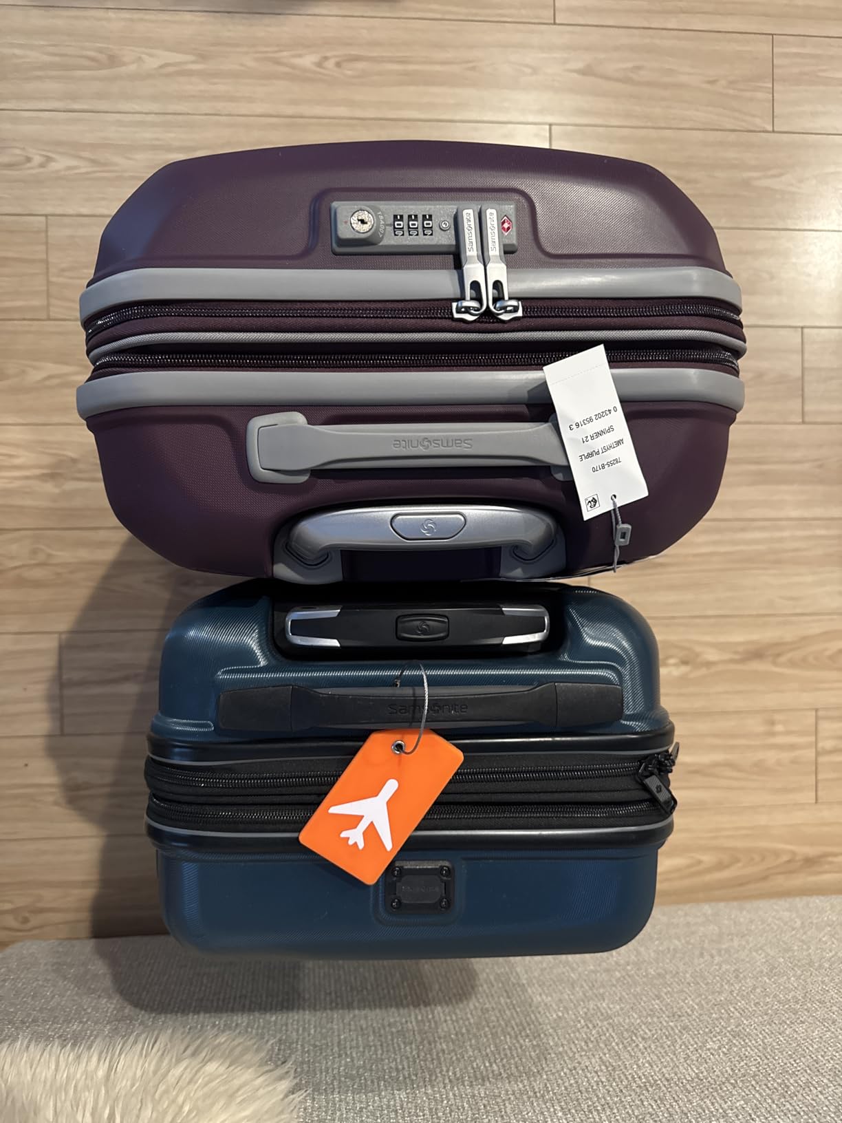 Samsonite Freeform Hardside Carry-On Luggage with Spinner Wheels - Hardshell Suitcase - TSA, Airline-Approved - Expandable Hard Shell, Smooth Rolling Wheels for Lightweight Travel - Navy customer photo 1